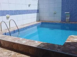 Casa de Praia com Piscina em Mongaguá Disponível para festa de Natal 2025