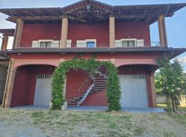 A casa di Thelma, villa in Barolo