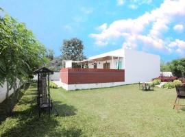 OHstayz - Mint Farmstay Bangalore, Hotel in Denkanikota