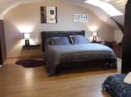 Chambre spacieuse au calme
