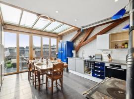 The R Loft - Cosy Hostel, Communal Bathroom and Kitchen, guest house in Olten