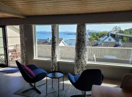 Lovely views across the Fjord, free parking