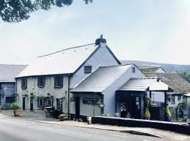 Roadhouse Llanwenarth
