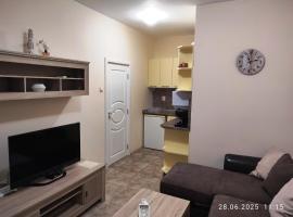 Blue Beach Apartments - Melia、ラブダのホテル