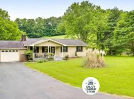 Country Lane Cottage- privacy & quiet neighborhood