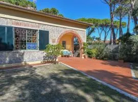 Beach Villa with Private Garden in Marina di Campo