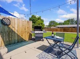 Comfortable Abode Near Historic Downtown