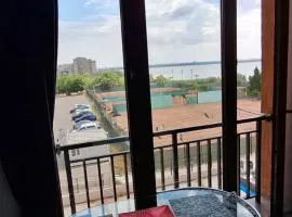 Studio Coral Resident- Mamaia Nord