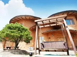 Punggi Red Clay Pension