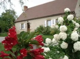 Maison de ferme rénovée, campagne, cheminée, étang privé, jardin, parking, internet - FR-1-489-177
