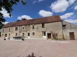 Maison de charme avec grand jardin, jeux pour enfants, et équipements modernes à Merri - FR-1-497-137