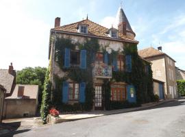 Charmant gîte près d'un château avec jardin, terrasse, parking et WiFi, à 14 km de Vichy - FR-1-489-1, хотел в Billy