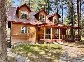 Blue Pine Forest Lodge cabin