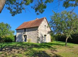 Maison de Charme avec Jardin Privé et Randonnées, Idéale pour Familles et Cavaliers - FR-1-489-449、オートリー・イサールのホテル
