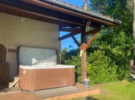 Chambres d'Elisa، فندق في Saint-Morillon