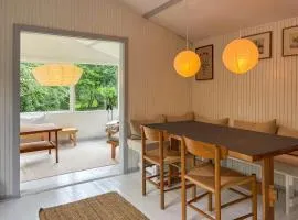 Naturskønt 60Er Sommerhus Ved Isefjorden