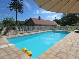 Longère avec Piscine Chauffée, Jardin et Vélos à Dispo - FR-1-497-4