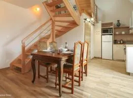 Maison restaurée dans élevage de chevaux, WIFI, Animaux admis - FR-1-497-239