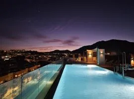 INF1.1D – Modern city flat near beach old town