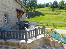 Gîte au calme avec terrasse, BBQ, ping-pong, rando/VTT, proche St-Bonnet-le-Château, wifi gratuit - FR-1-496-122