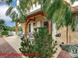 Gîte cosy avec poêle, terrasse et jardin privé à Saint-Forgeux-Lespinasse - FR-1-496-37