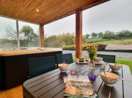 Gîte de charme avec spa, terrasse et balcon - Tout confort, au cœur de la nature - FR-1-496-303