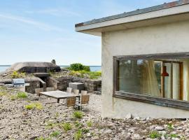 Sea View And Idyll In Bungenäs On Gotland、Fårösundのホテル