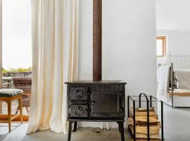 Sea View And Idyll In Bungenäs On Gotland, hotelli kohteessa Fårösund