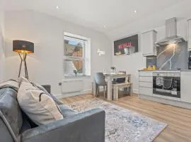 Central Luxe Flats With Spa Facilities