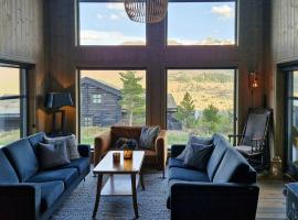 Fjeldhytte Med Sauna I Sunnmørsalperne、Brunstadのホテル