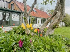 Artists House With Soul Near Hanklit, hotel v destinaci Flade