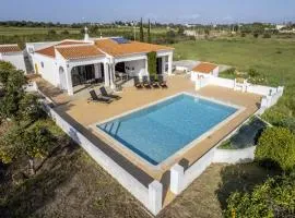 Secluded Carvoeiro Villa 3 Bedrooms Villa Urzais Modern Interiors