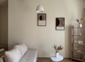 Comfy Apartment, hotel v destinaci Ermupoli