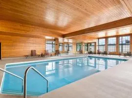 Super 8 by Wyndham La Crosse