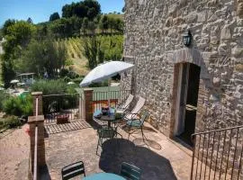 Picturesque Holiday Home in Assisi with Pool