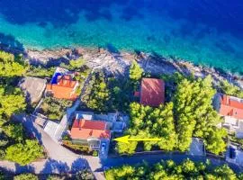 Seafront Holiday Home Marija