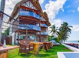 RCH LUXURY HOTEL & POOL