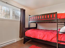 9009 chemin des Alpages, ξενοδοχείο σε Stoneham