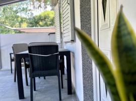 Sandi's House, ξενοδοχείο σε Paralia Sikias