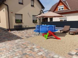 Holiday Homes in Mezokövesd - Nordungarn 44895, hotel a Mezőkövesd