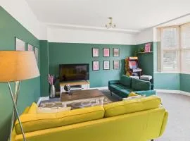 Host & Stay - The Coastal Retreat in Saltburn