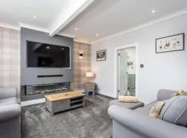 No15 Ellis House - Donnini Apartments