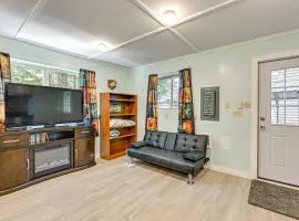 2 Mi to Lake Cushman Access PNW Cabin Retreat!