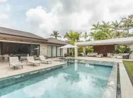 Modern villa with maid and pool in Casa de Campo