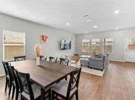 Luxury Spacious GameRoom Sleeps 15 people