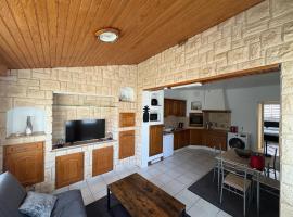 MAE S appartement Lanester, hotel v destinaci Lanester