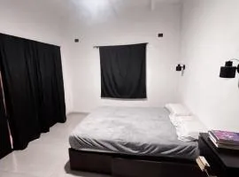 Casa con piscina y quincho