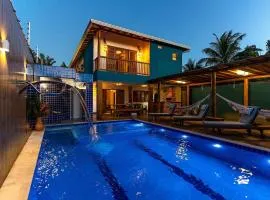 Casa Espaçosa com Piscina e Sauna Privativa! 6 Suítes!