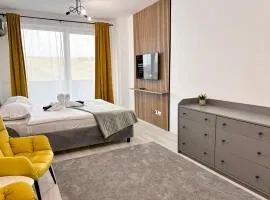 Sky Stay Airport Modern Apart - Free Parking , AC