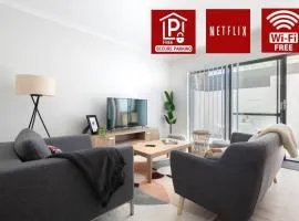 Modern Cozy Spacious 3 Bdrm 2bath,freo,parking,ac